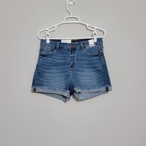 NWT Judy Blue Cuffed Hem Shorts Large